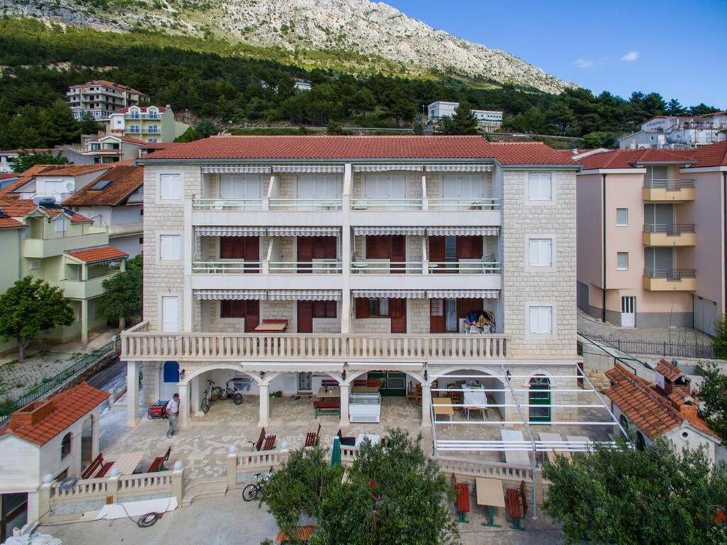 Apartments Tihomir Musac Omiš Buitenkant foto