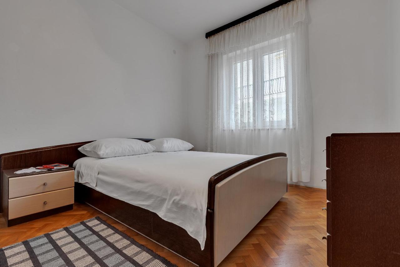 Apartments Tihomir Musac Omiš Buitenkant foto