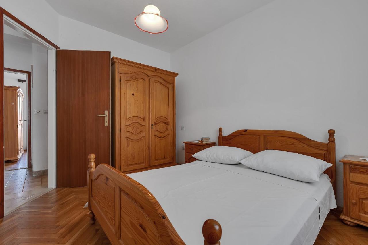 Apartments Tihomir Musac Omiš Buitenkant foto