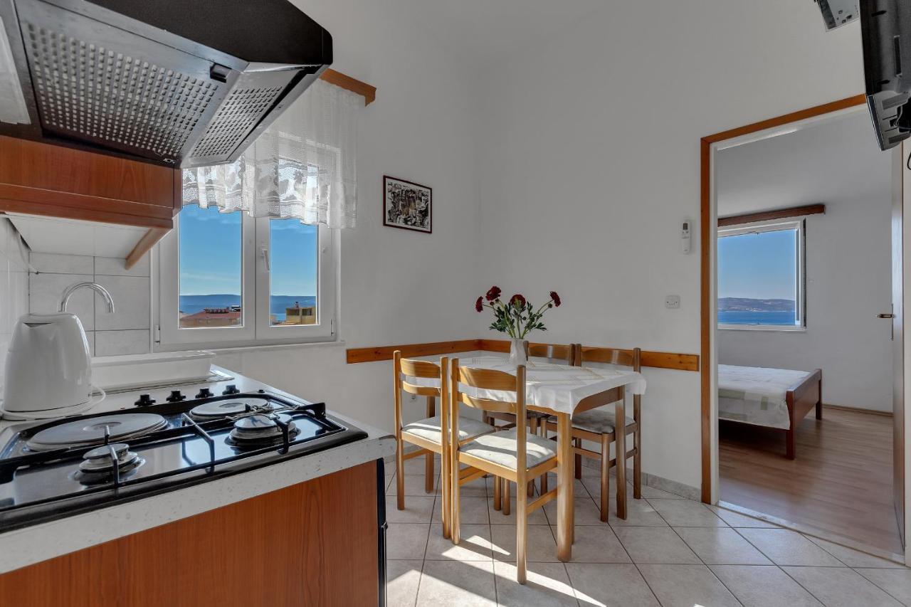 Apartments Tihomir Musac Omiš Buitenkant foto
