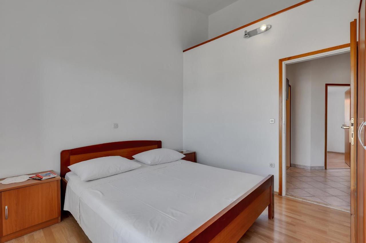 Apartments Tihomir Musac Omiš Buitenkant foto