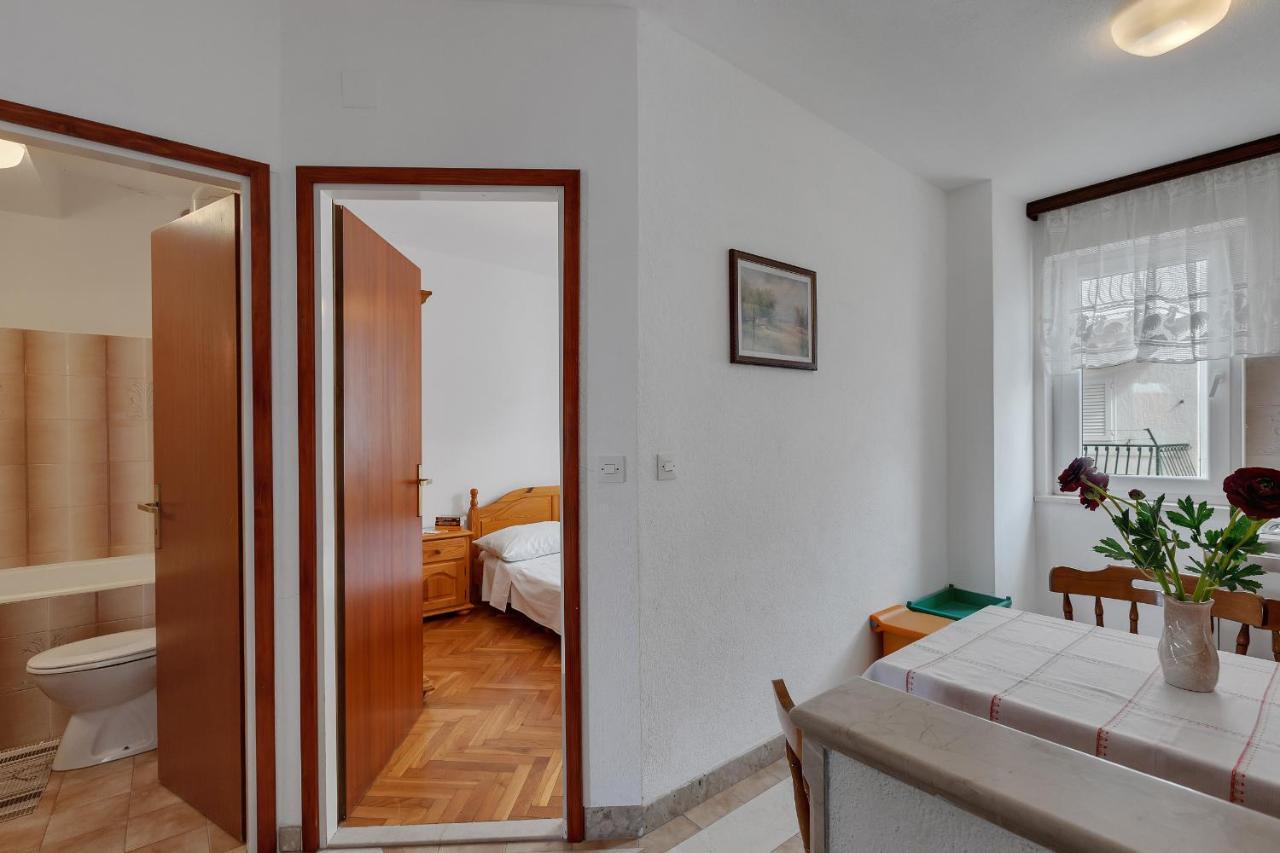 Apartments Tihomir Musac Omiš Buitenkant foto