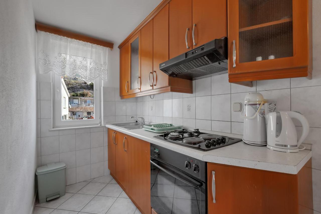 Apartments Tihomir Musac Omiš Buitenkant foto